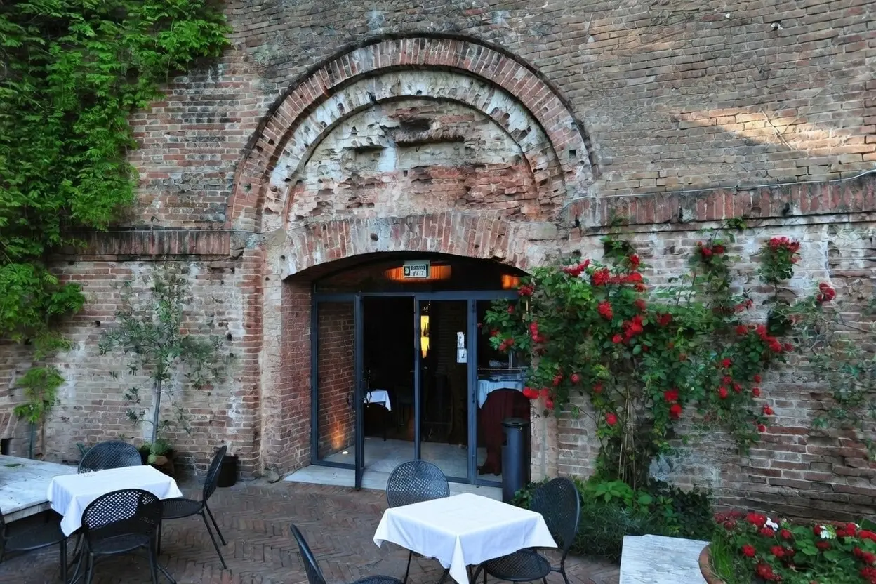 Terrazza panoramica con vista su Siena - location matrimonio